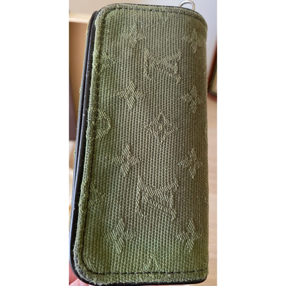 Louis Vuitton 4 Ring Key Holder Khaki Vintage Dust Bag & Box M92431 Monogram - Picture 15 of 16